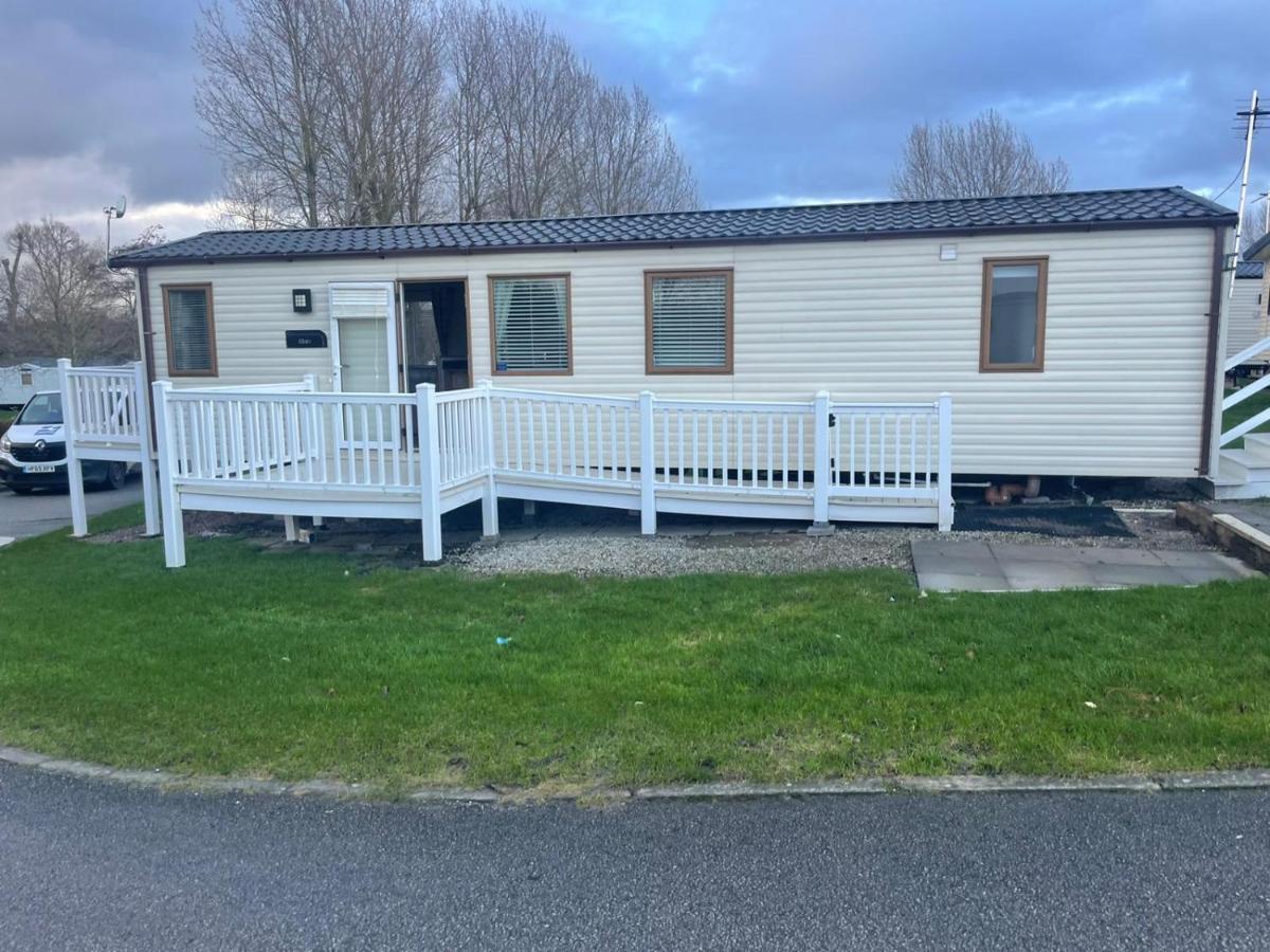 Luxury 6 Berth Caravan, Marton Mere Blackpool Buitenkant foto