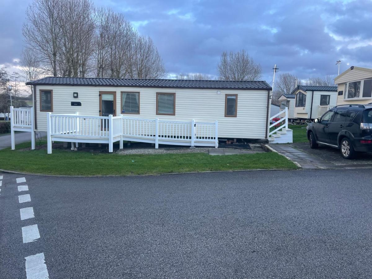 Luxury 6 Berth Caravan, Marton Mere Blackpool Buitenkant foto